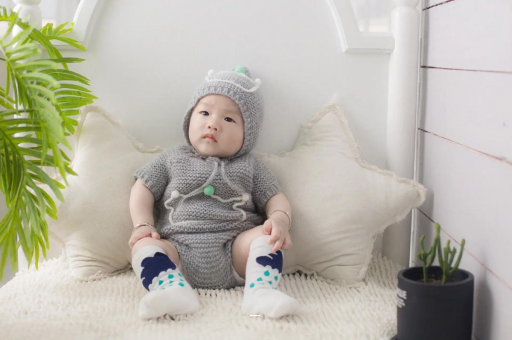 哈密宝宝揉眼睛是怎么回事 哈密宝宝揉眼睛是怎么回事